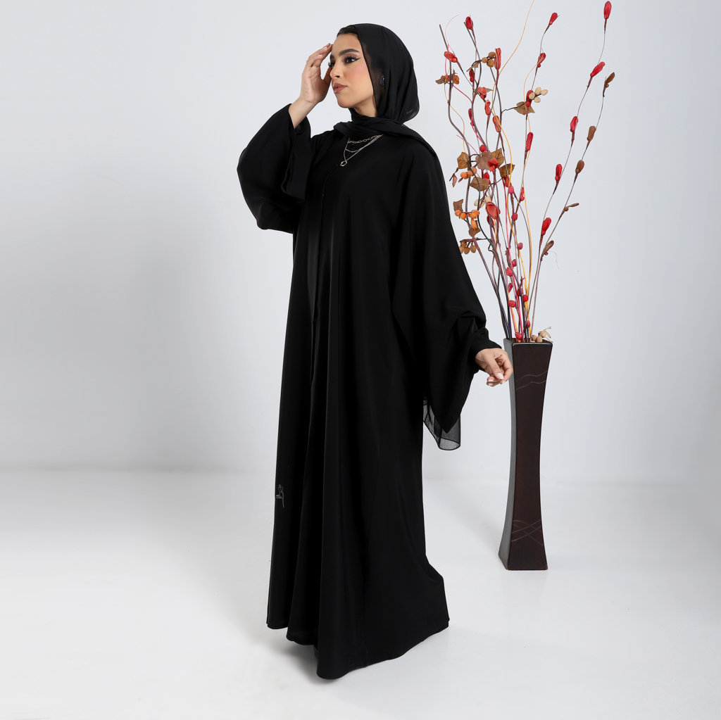 عباية مقفولة سادة